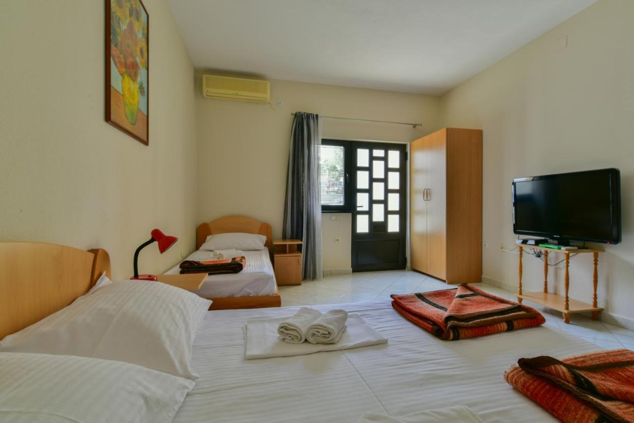 Apartments Srzentic Petrovac Extérieur photo