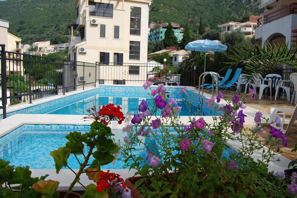 Apartments Srzentic Petrovac Extérieur photo