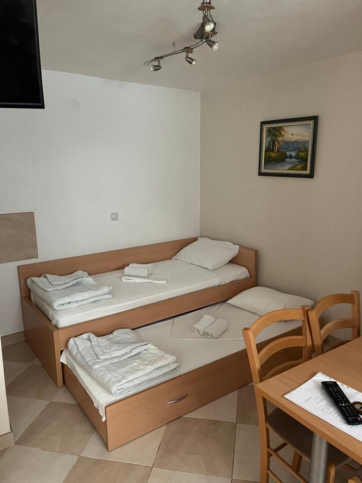 Apartments Srzentic Petrovac Extérieur photo