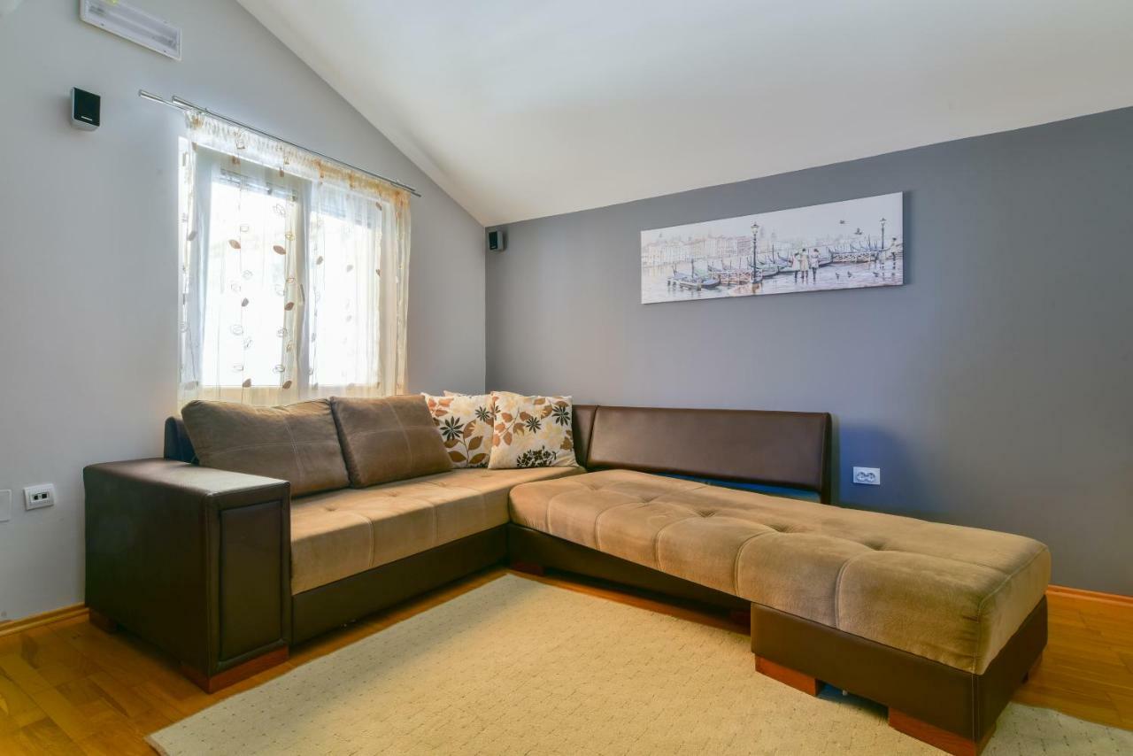 Apartments Srzentic Petrovac Extérieur photo