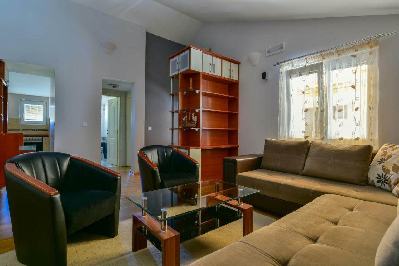 Apartments Srzentic Petrovac Extérieur photo